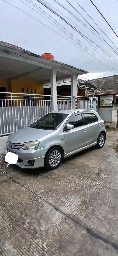 Toyota Etios Valco 2013 Bensin