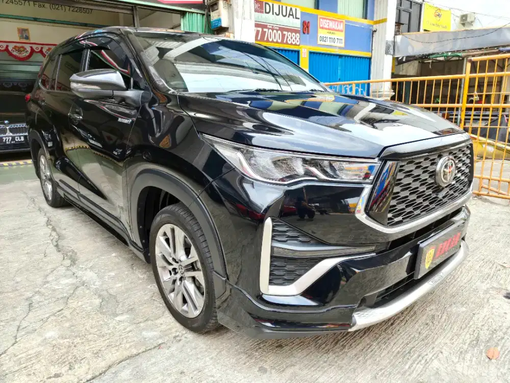 TOYOTA KIJANG INNOVA ZENIX 2.0 Q HYBRID CVT MODELISTA TSS 2023 HITAM