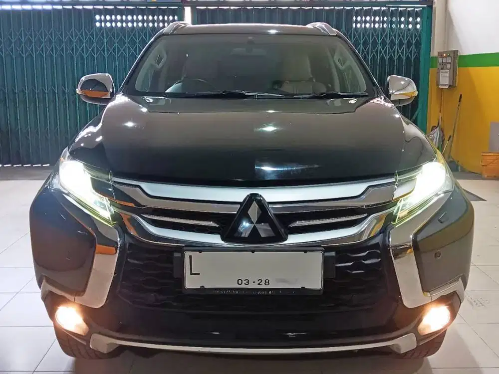 KM SEDIKIT - MITSUBISHI PAJERO SPORT DAKAR ULTIMATE A/T - 2018