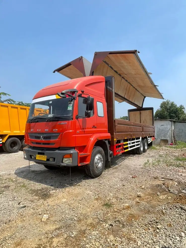 Wing Box Mitsubishi Fuso Fj2523 Tahun 2015