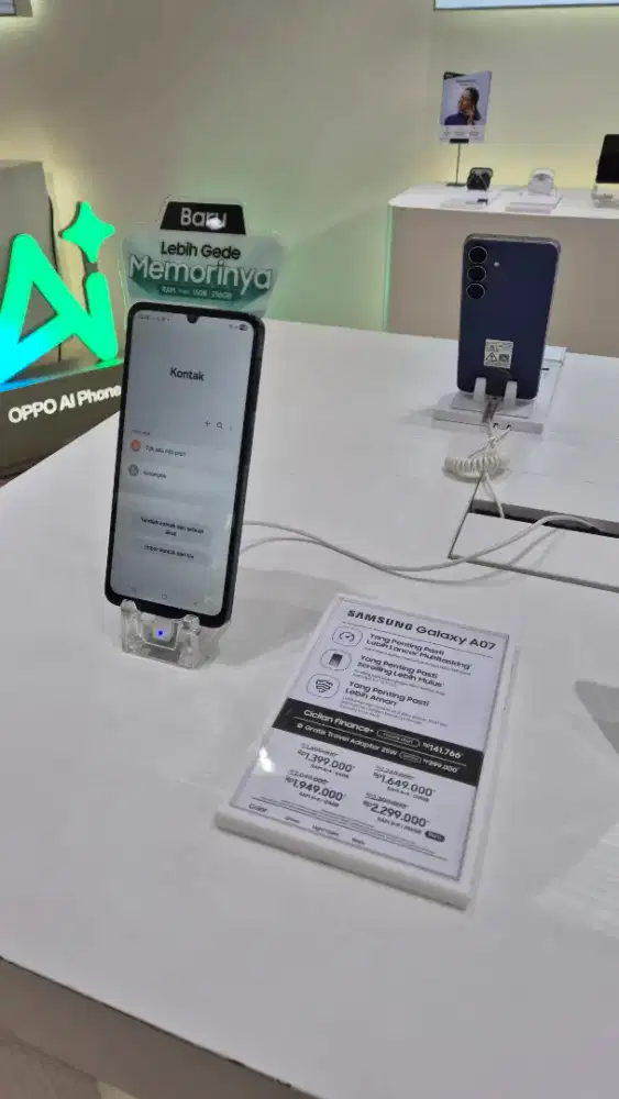 kaka, gmana hp lamanya? mau ganti ga kak?