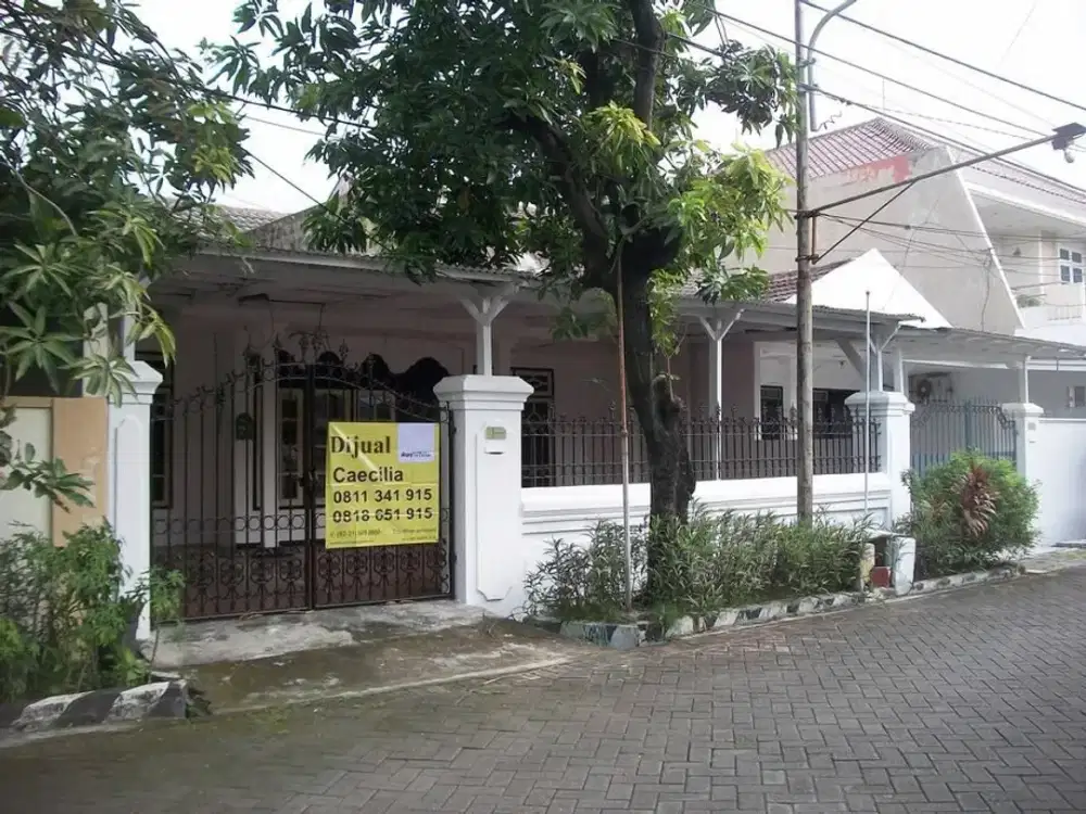 Rumah di Kutisari Indah Selatan