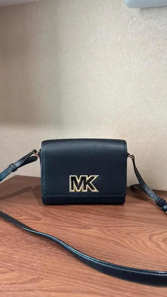 MK Bag mimu black