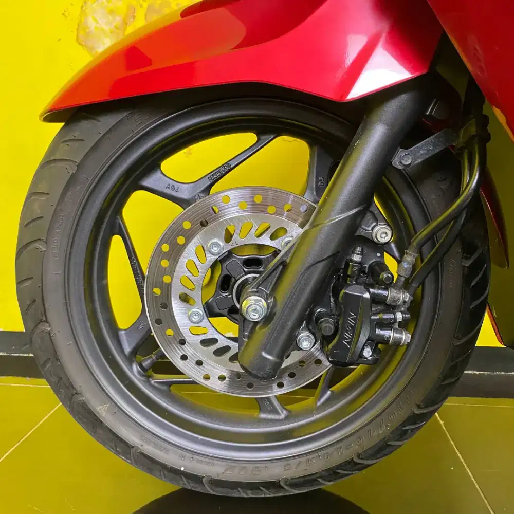 Yamaha R15 V2 Tahun 2015 Gress Siap Pakai