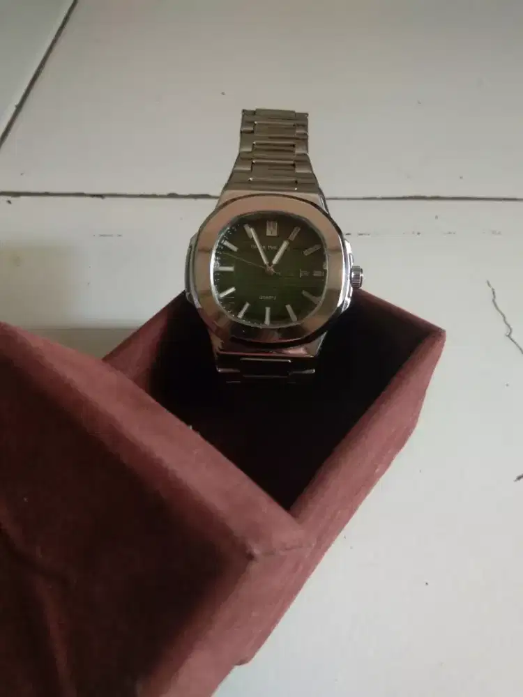 Jual.. Jam tangan merk patex phillpee second