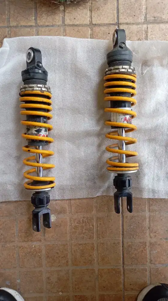 Shock breaker motor merk Kytaci