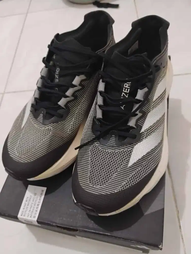 Sepatu Adidas Adizero Boston 12 Size EU 42 2/3