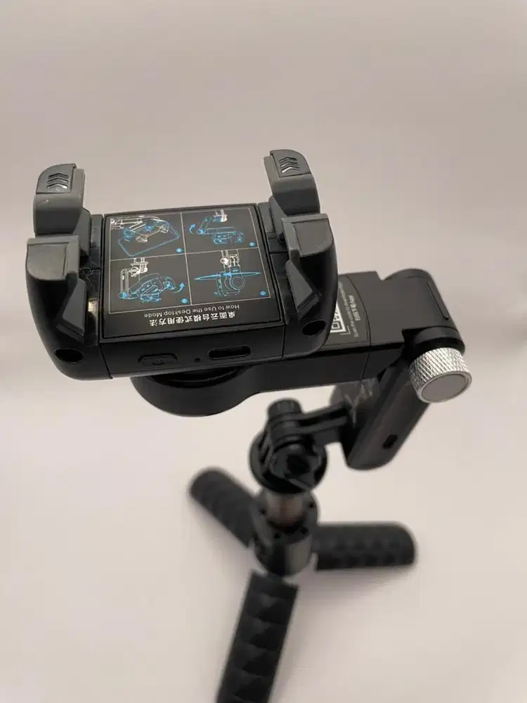 CIJi Gimbal Stabilizer Handphone Stick Tripod Light Fill Bluetooth