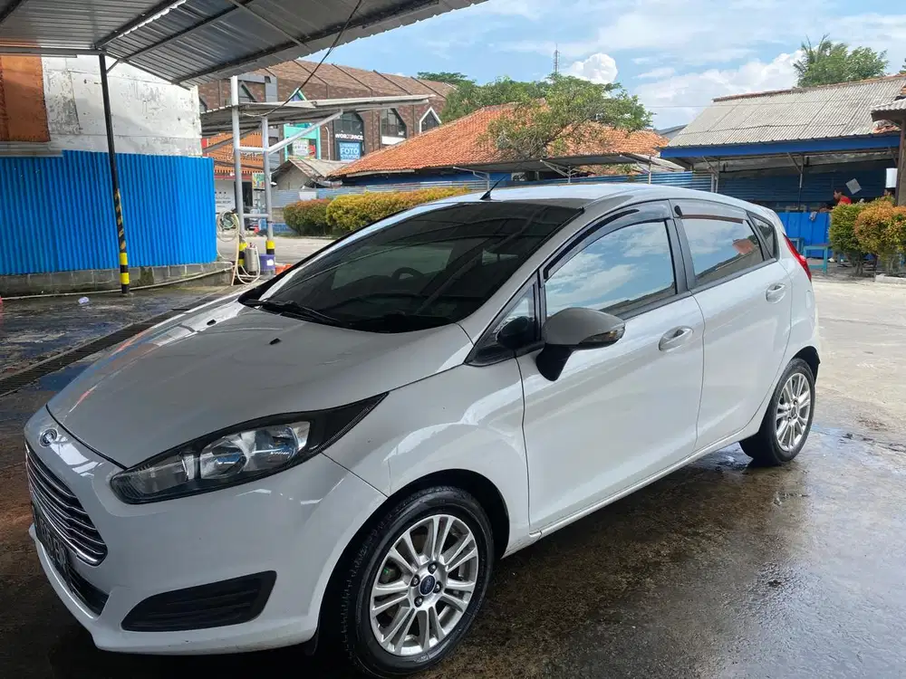 Ford Fiesta 2013 Bensin