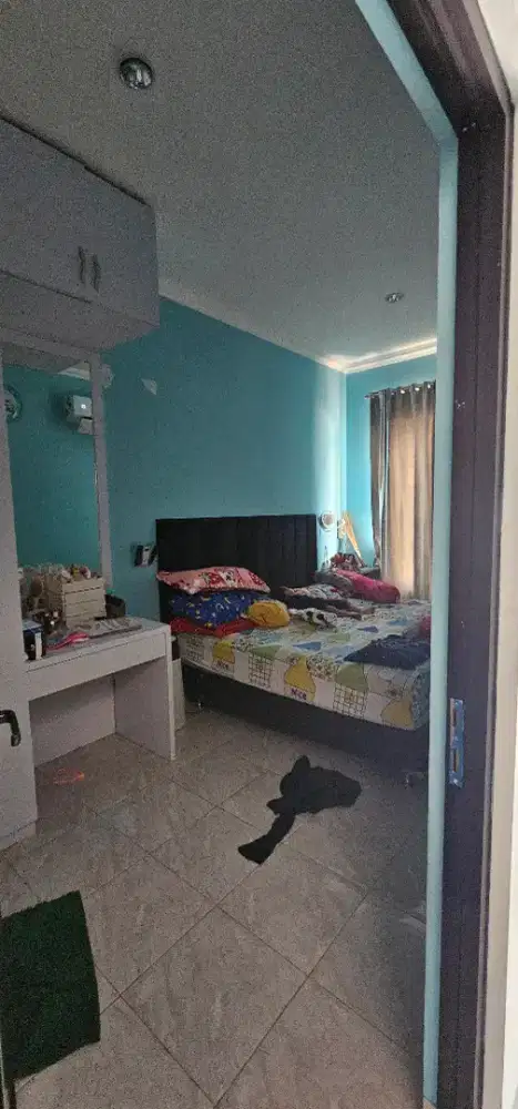 Dijual Rumah 2½ Lantai Siap Huni di Cengkareng!