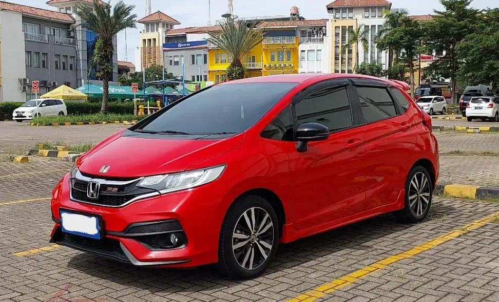 Honda Jazz  1.5 RS Bensin-MT 2019 Merah