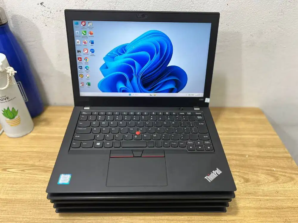 Laptop Lenovo Thinkpad x280 Core i5 Gen8 Ram 8GB Layar 12m5inch N-WJ