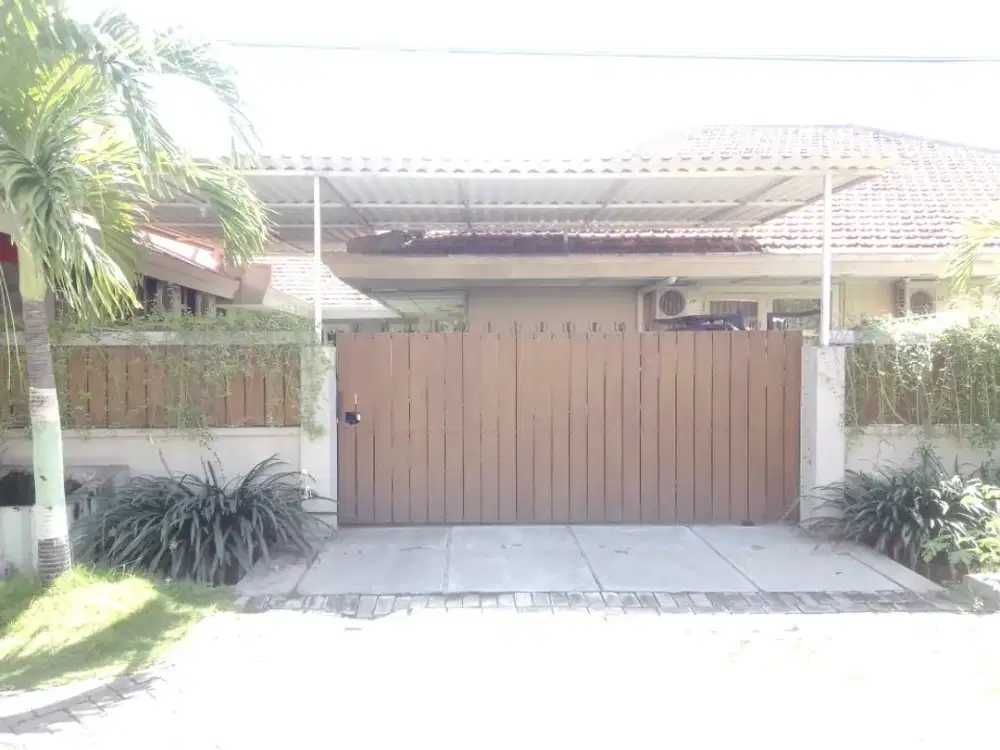 Rumah Manyar Full Furnished