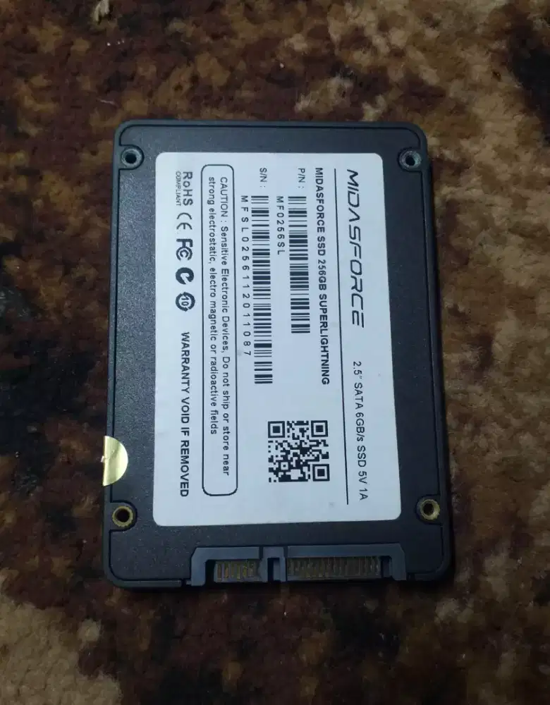 SSD kapasitas 256gb