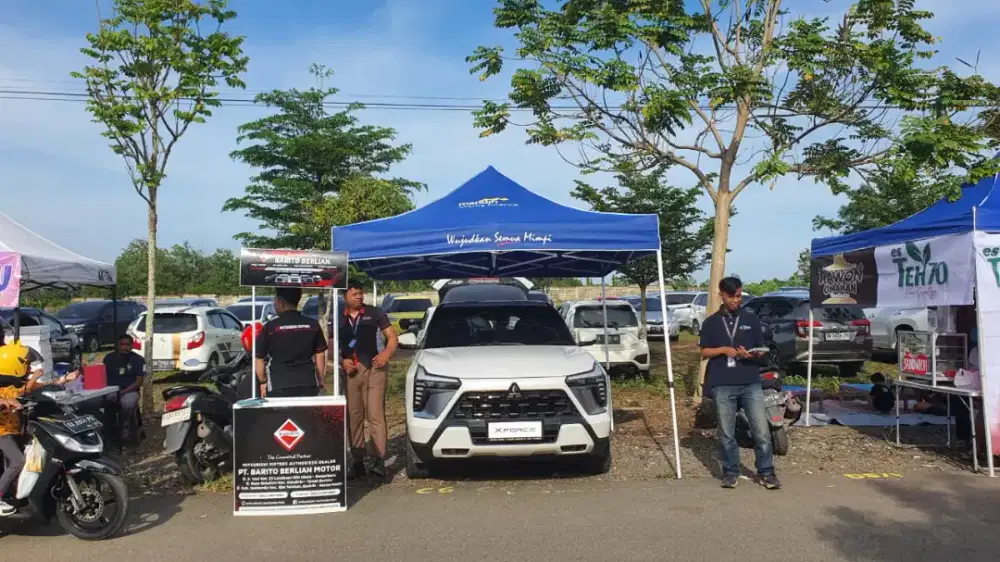 Tenda Lipat matic praktis gazebo portable payung buat jualan