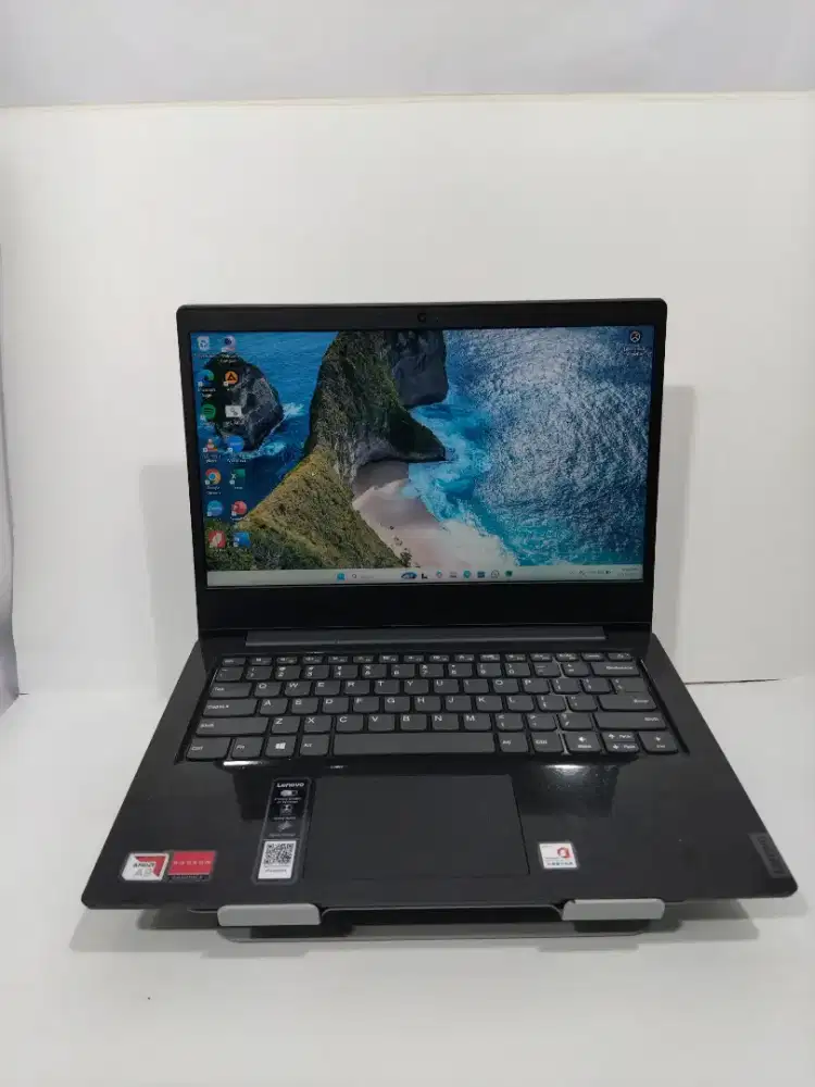 Laptop Lenovo ideapad S145-14AST