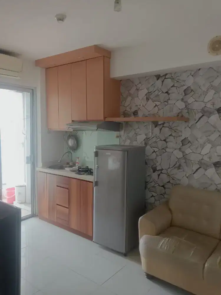 For rent 2BR Full furnis Tower Flamboyan Apart Bassura City
