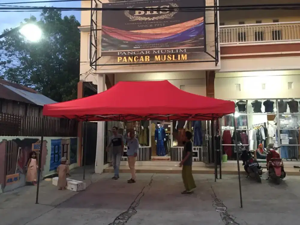 Tenda Lipat matic praktis gazebo portable payung buat jualan