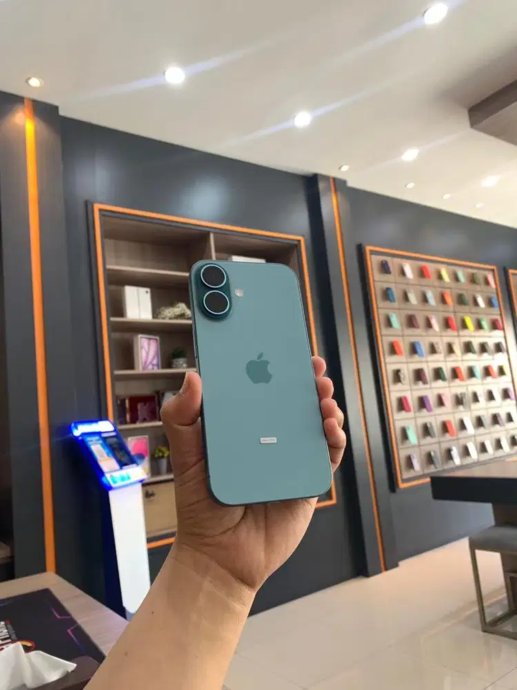 IPHONE 16 128 garansi on