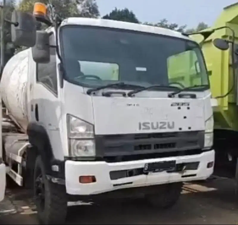 Dijual Truck Mixer Isuzu Model 285 Tahun 2016