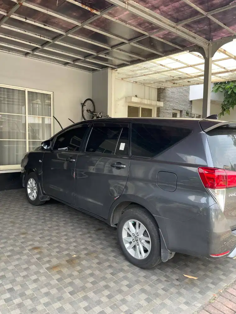 Jual Mobil second Kijang Innova