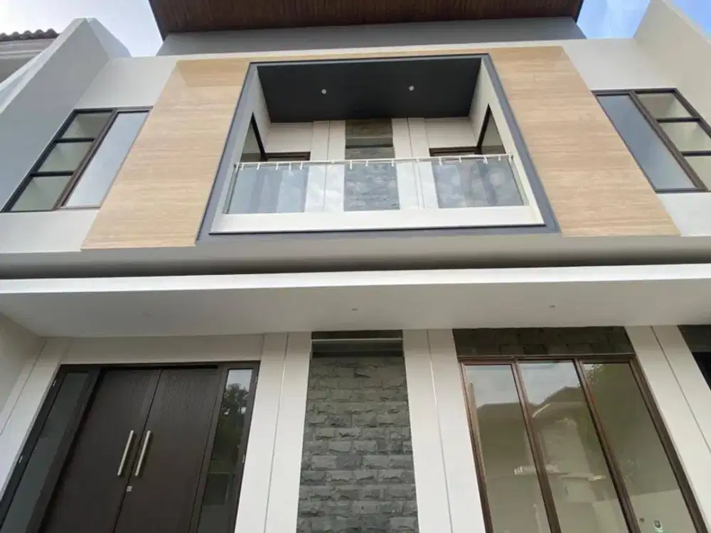 RUMAH CITRALAND UTAMA CLUSTER INTERNATIONAL VILLAGE SURABAYA