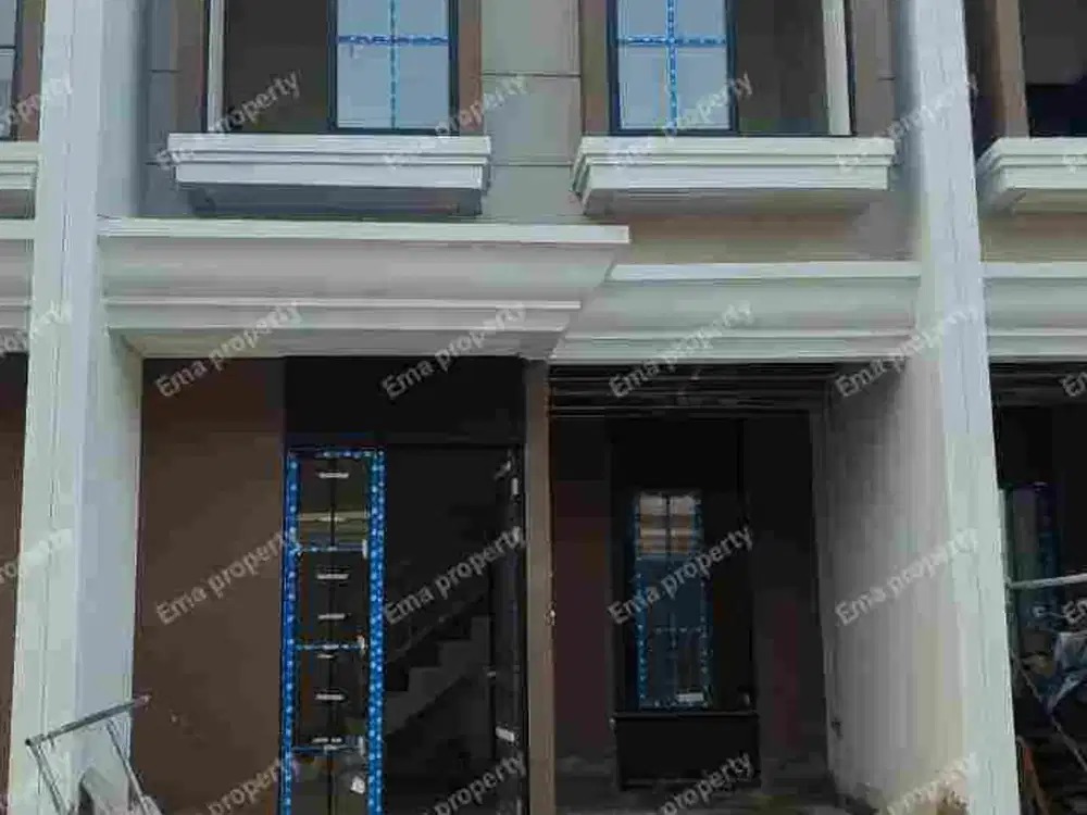 Rumah baru gress di sewakan Regency One Eastpoint Mulyorejo