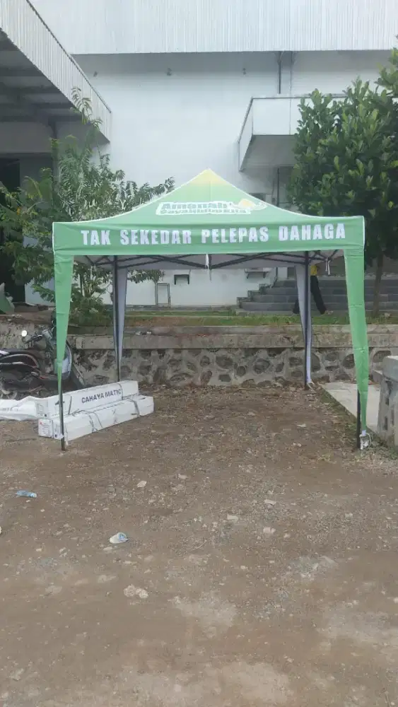 Tenda Lipat matic praktis gazebo portable payung buat jualan