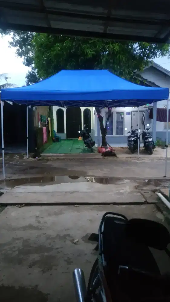 Tenda Lipat matic praktis gazebo portable payung buat jualan