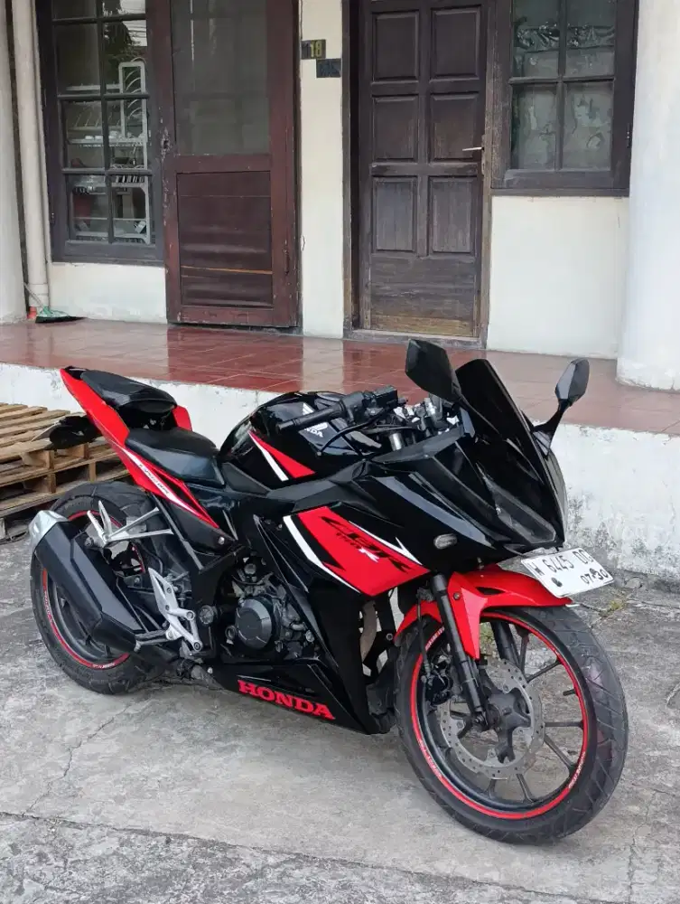 CBR 150 R facelift 2020 (Plat Baru)
