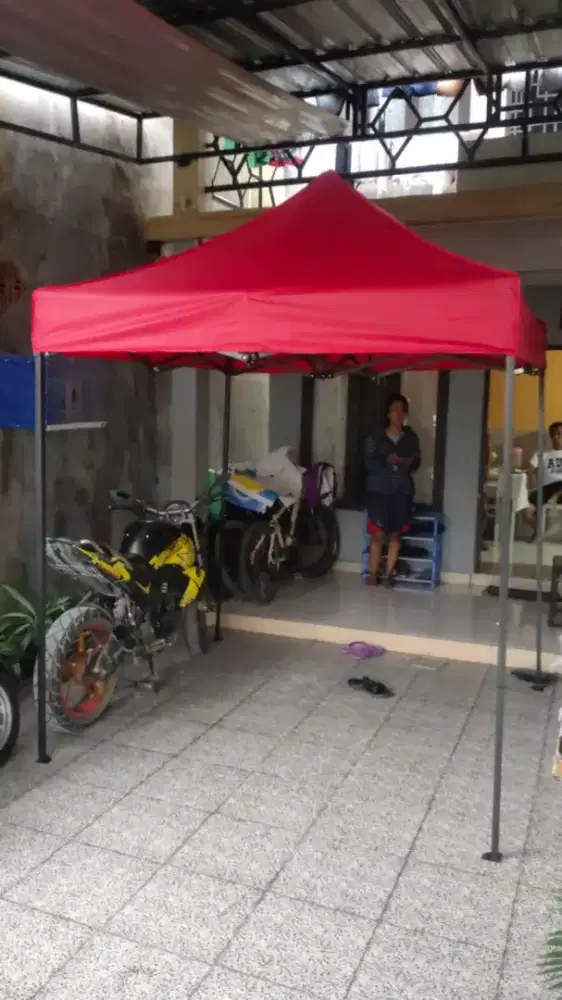 Tenda Lipat matic praktis gazebo portable payung buat jualan