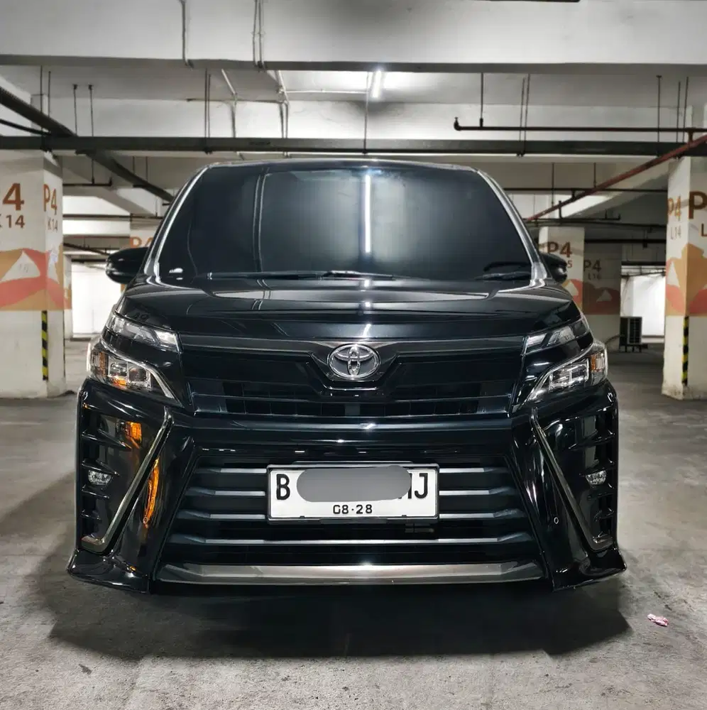 Toyota Voxy 2018 Bensin