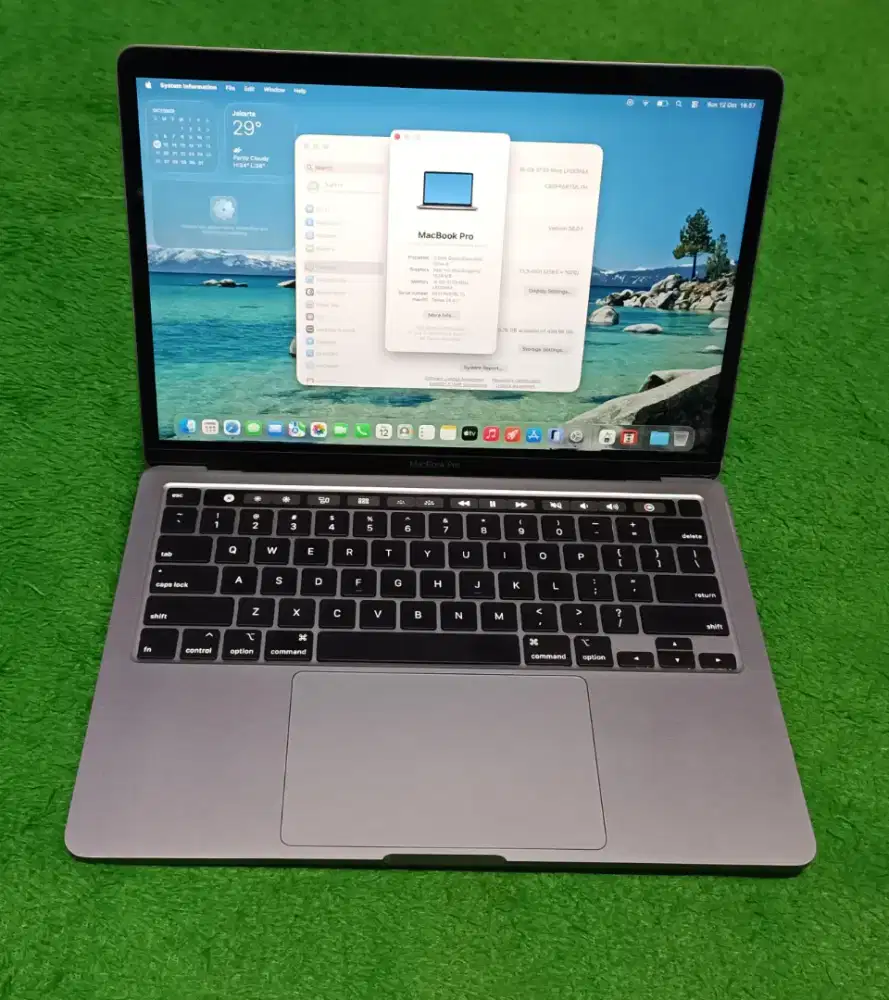 Apple MacBook Pro 2020 Intel i5 16/512 Grey Touchbar Mulus Murah