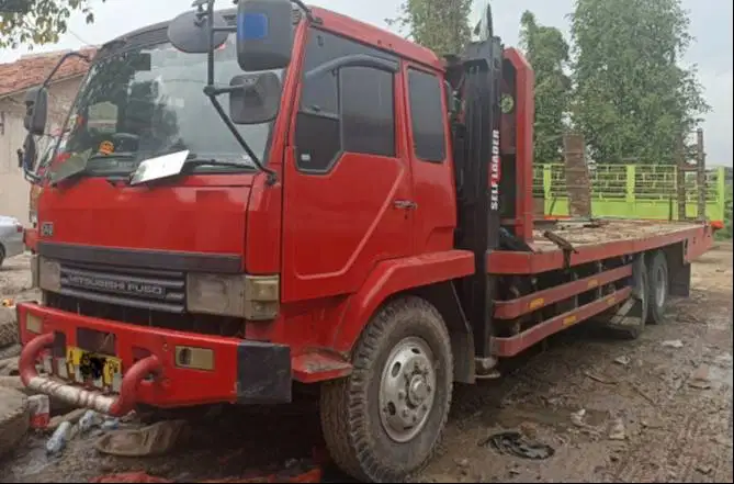 Dijual Self Loader Truck Mitsubishi 220PS Tahun 2005