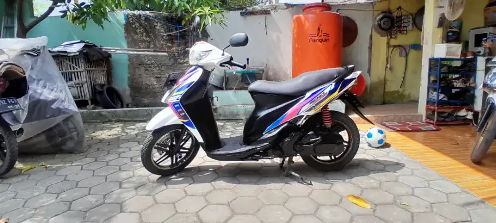 Dijual Motor Matic Suzuki Spin 125