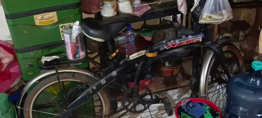 Jual sepedah lipet udah pake lgi sma anak jual murah aja
