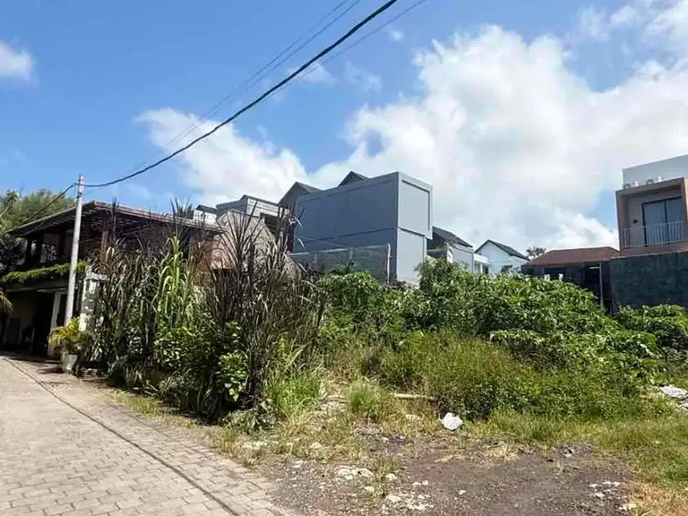 Dijual Tanah Bentuk Ngantong Dekat Villa Airis Ungasan Bali