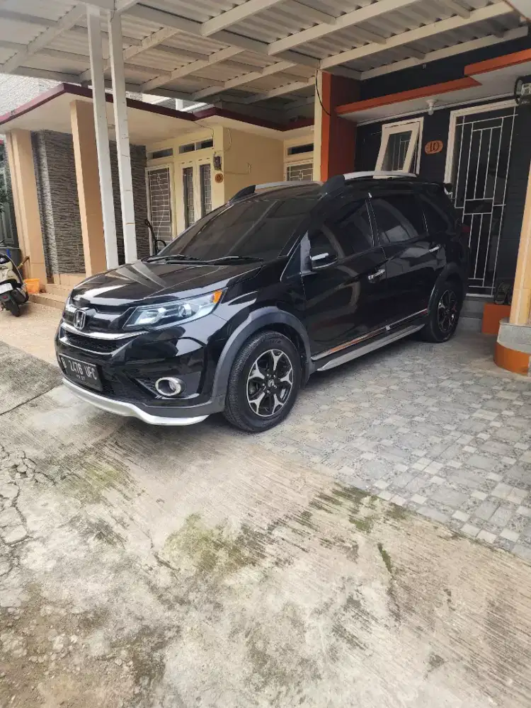 Honda BRV prestige matic 2017