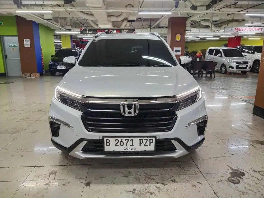Honda BR-V prestige 2023 AT km 27rb record