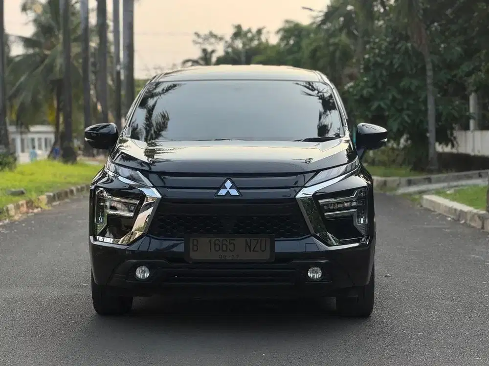 XPANDER EXCEED AT 2022 HITAM