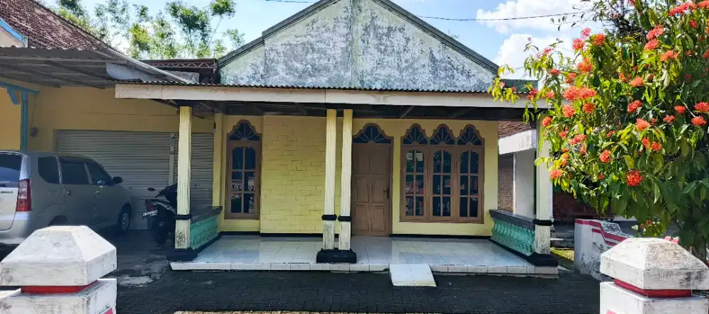 Dijual Rumah & Tanah di Ds. Beratwetan, Kec. Gedeg, Kab. Mojokerto