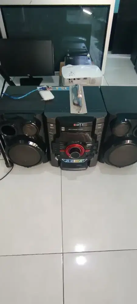 Amplifier Merk LG