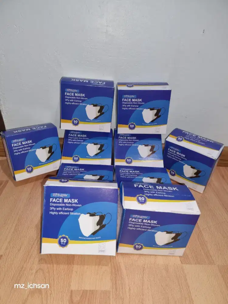 Masker Duckbil 3ply hitam & putih isi 50lembar