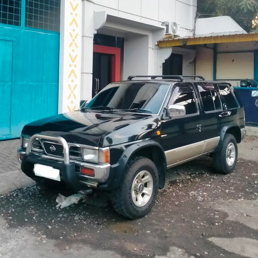 Nissan Terrano 2000 Bensin