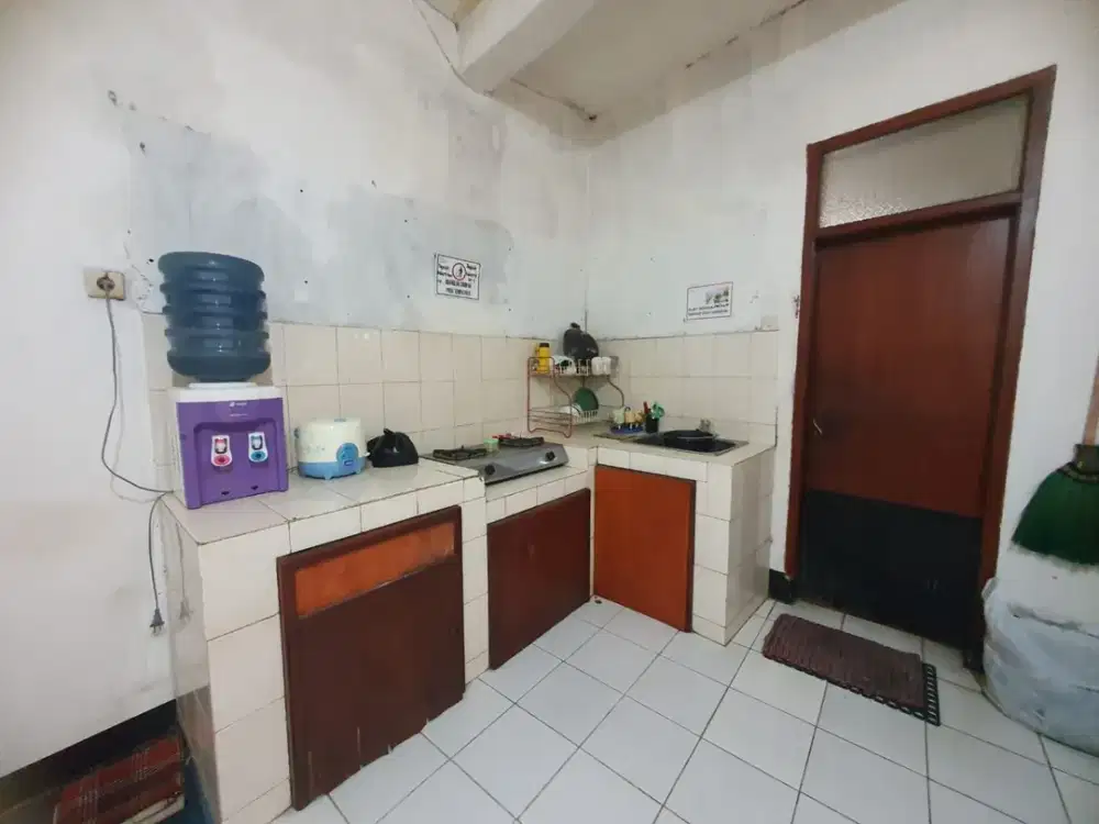 DIJUAL RUKO 2 Lantai JL PETA BANDUNG  ; P