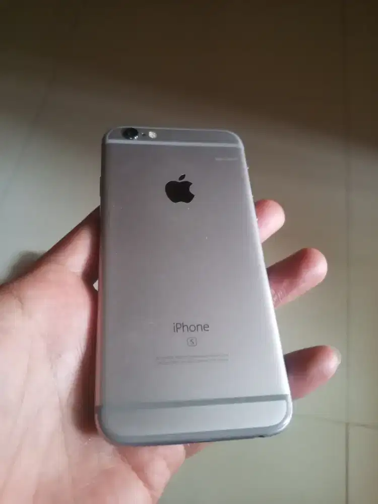 iPhone 6s 64 GB