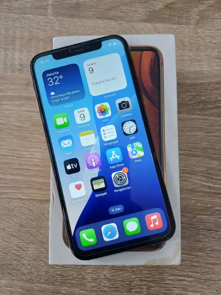 iPhone xs 256gb inter all operator udah ganti lcd face id on