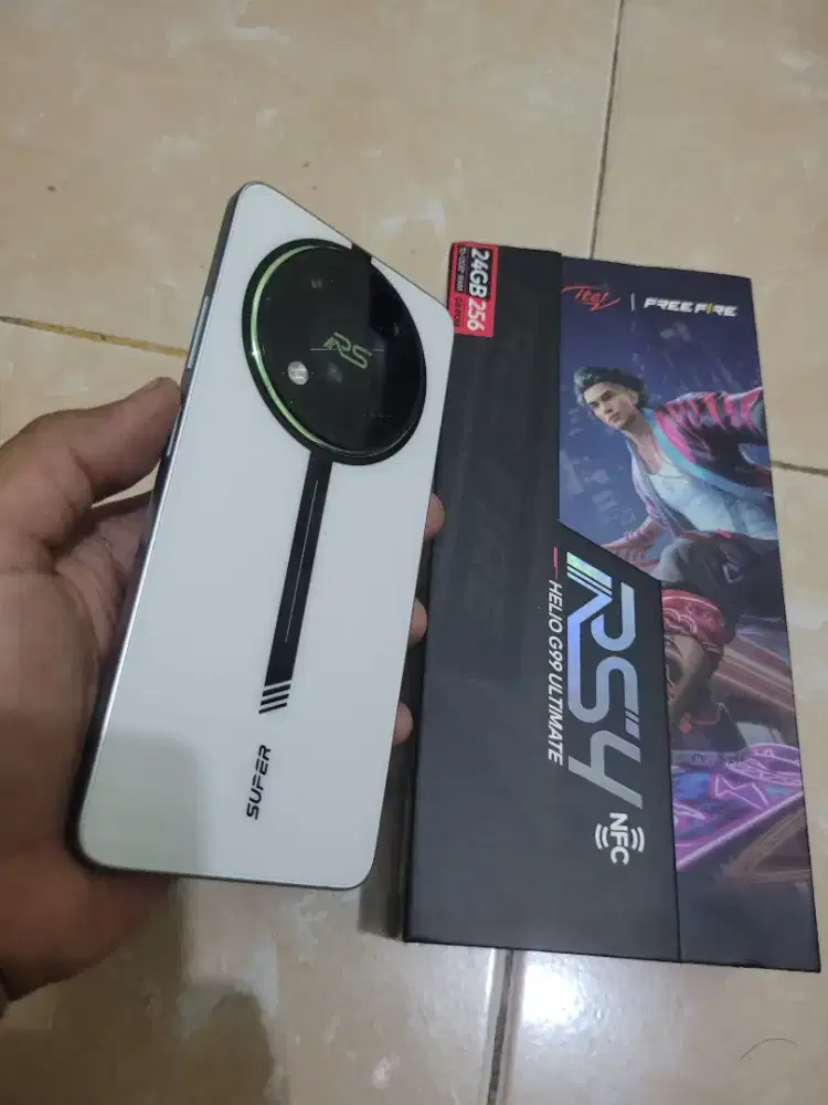 Itel RS4 12/256 Fullset mulus