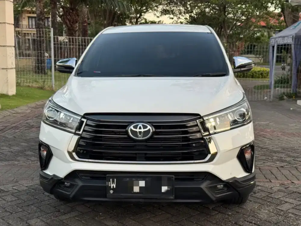 Toyota Innova Venturer Diesel 2022 Matic Putih