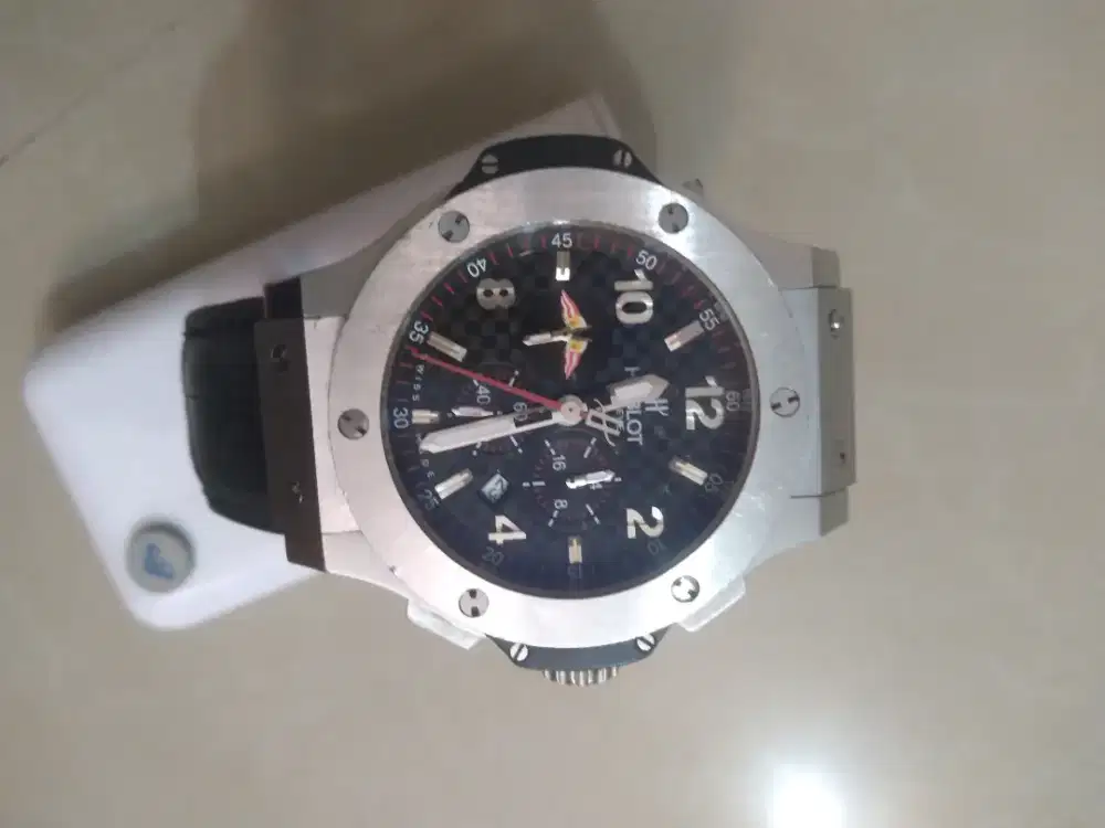 Jam tangan Pria HUBLOT uk dim 42 besar